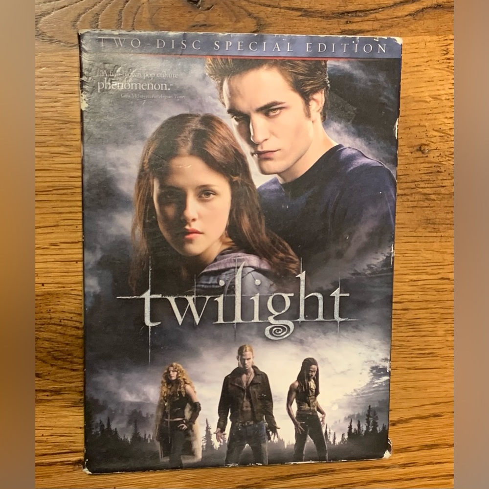 Twilight DVD Two Disc Special Edition Movie 2008 Widescreen Vampires